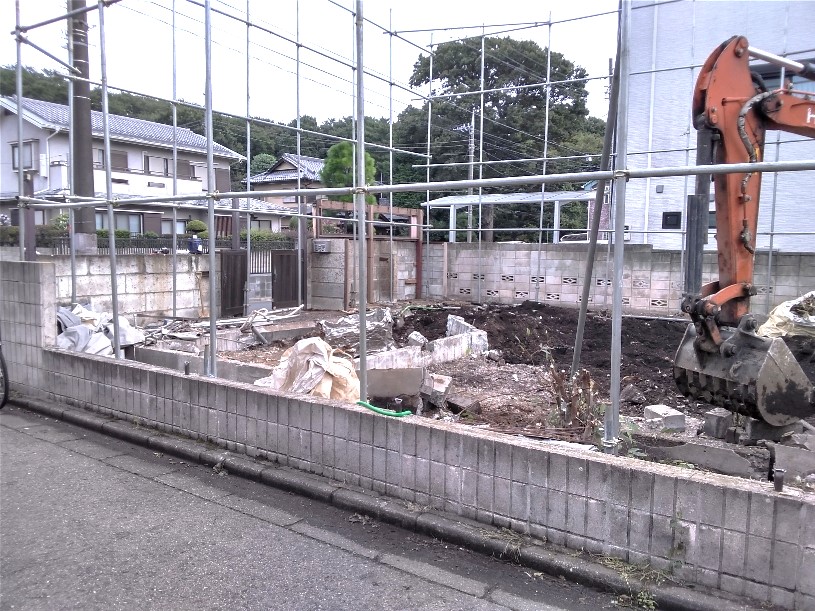 スリーベルデイ石神井公園の解体作業中写真